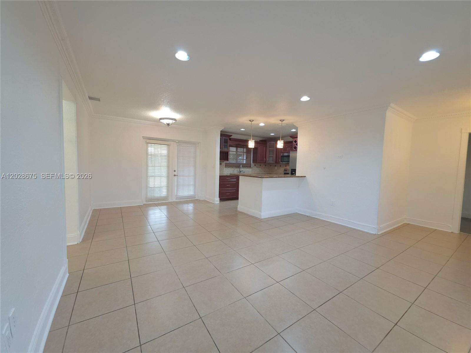 8420 10th St, Pembroke Pines, FL 33024 - For Sale photo 6