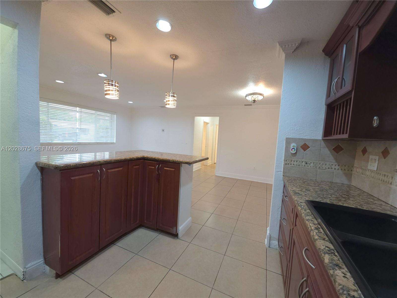 8420 10th St, Pembroke Pines, FL 33024 - For Sale photo 9