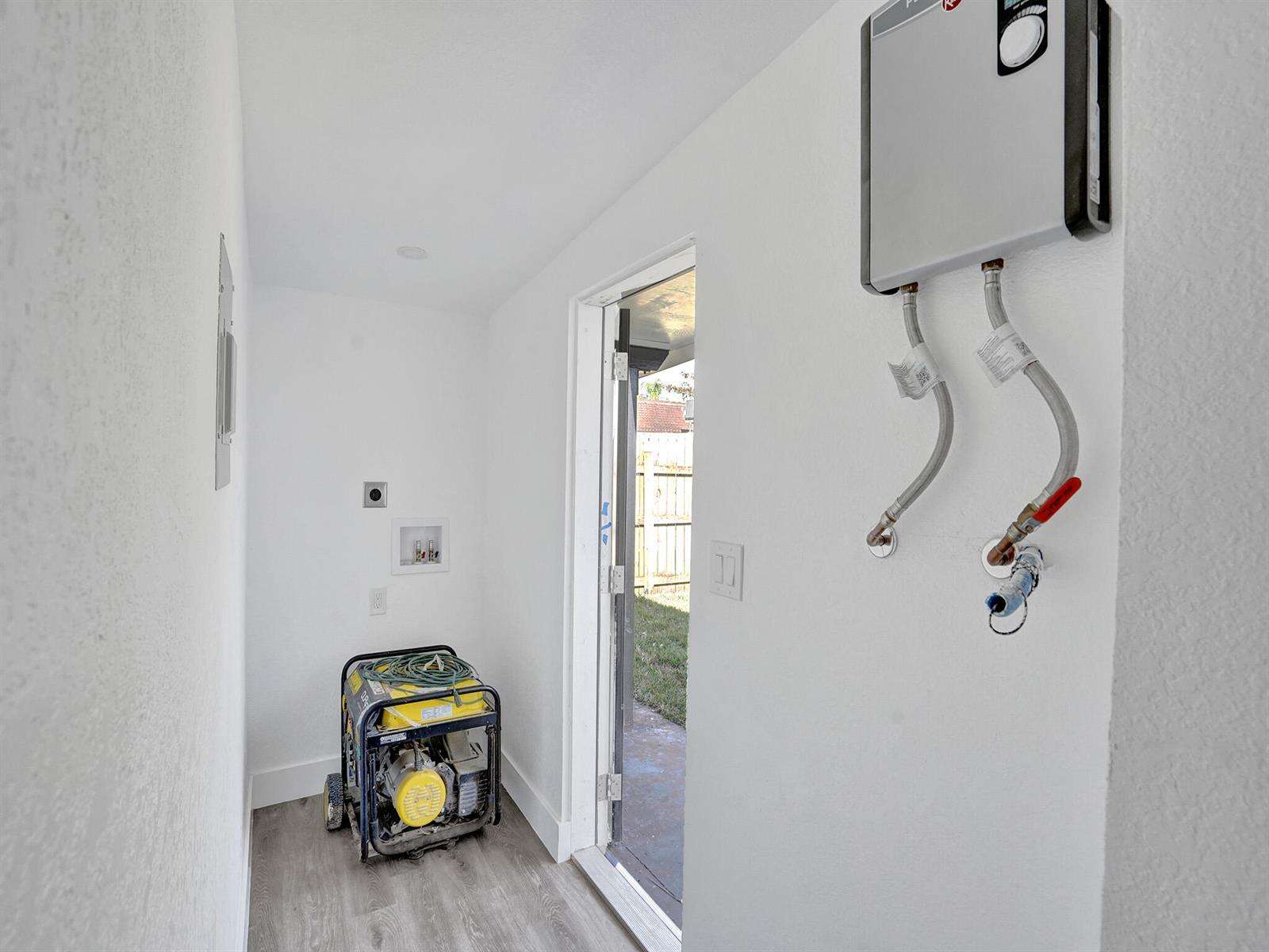 6143 40th, Miramar, FL 33023 - For Sale photo 18