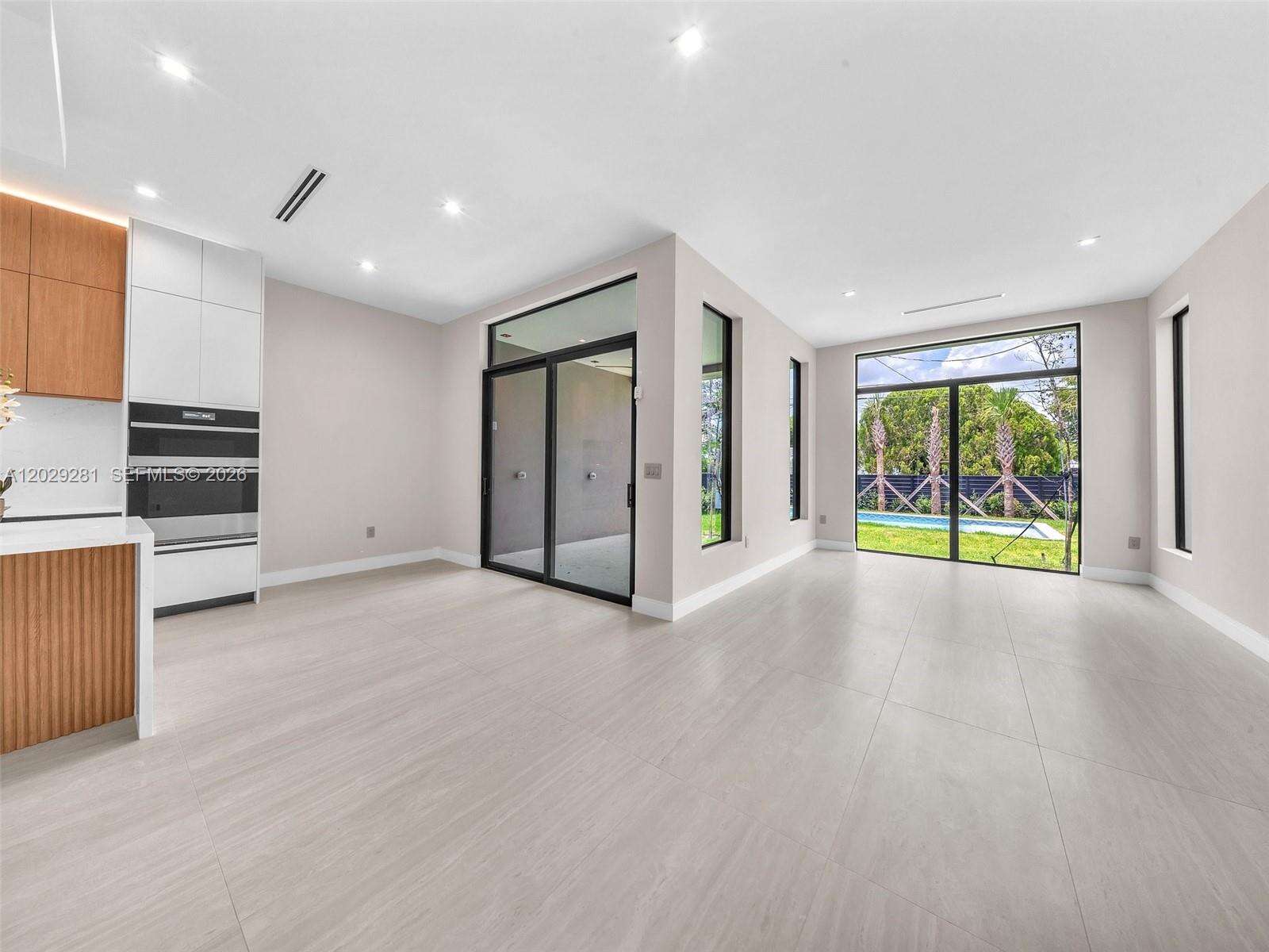 1637 Monroe St, Hollywood, FL 33020 - For Sale photo 16