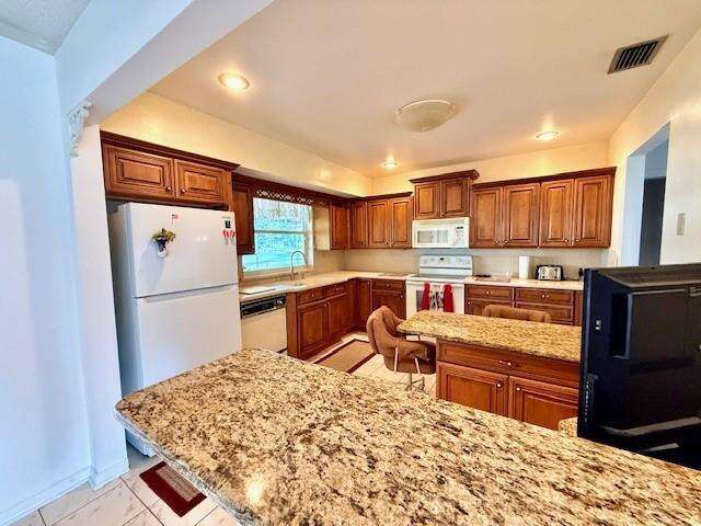 2000 86th, Pembroke Pines, FL 33024 - For Sale photo 6