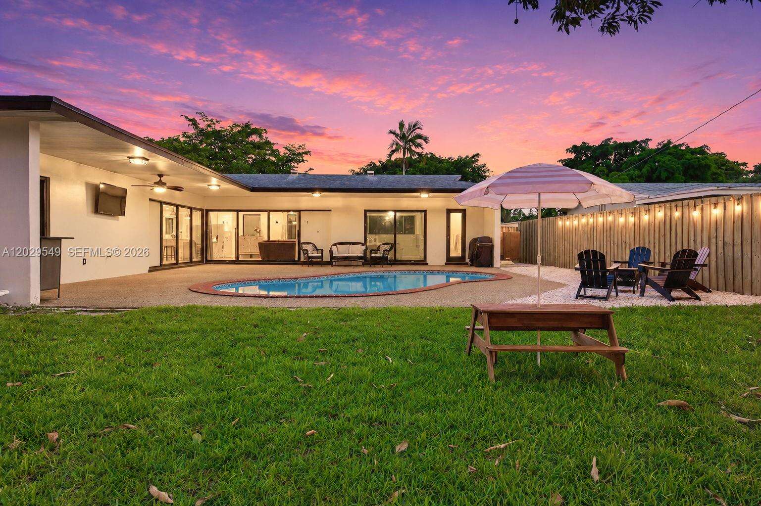 4407 Park Rd, Hollywood, FL 33021 - For Sale photo 2