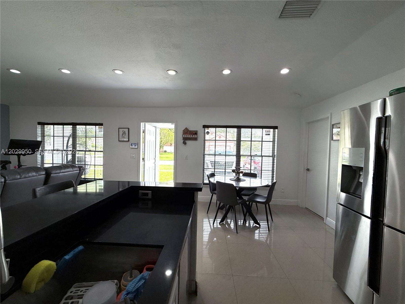 1071 86th Ave, Pembroke Pines, FL 33025 - For Sale photo 14