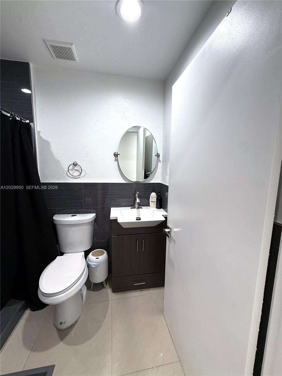 1071 86th Ave, Pembroke Pines, FL 33025 - For Sale photo 23