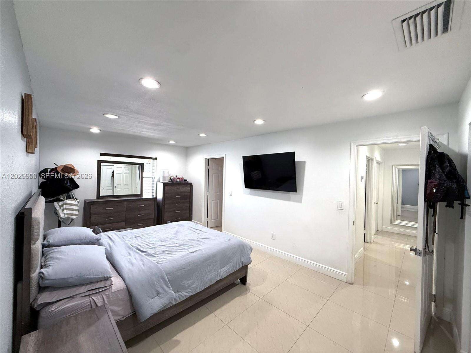 1071 86th Ave, Pembroke Pines, FL 33025 - For Sale photo 26
