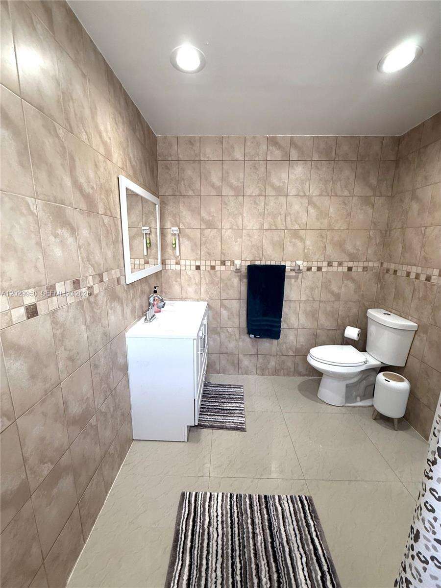 1071 86th Ave, Pembroke Pines, FL 33025 - For Sale photo 31
