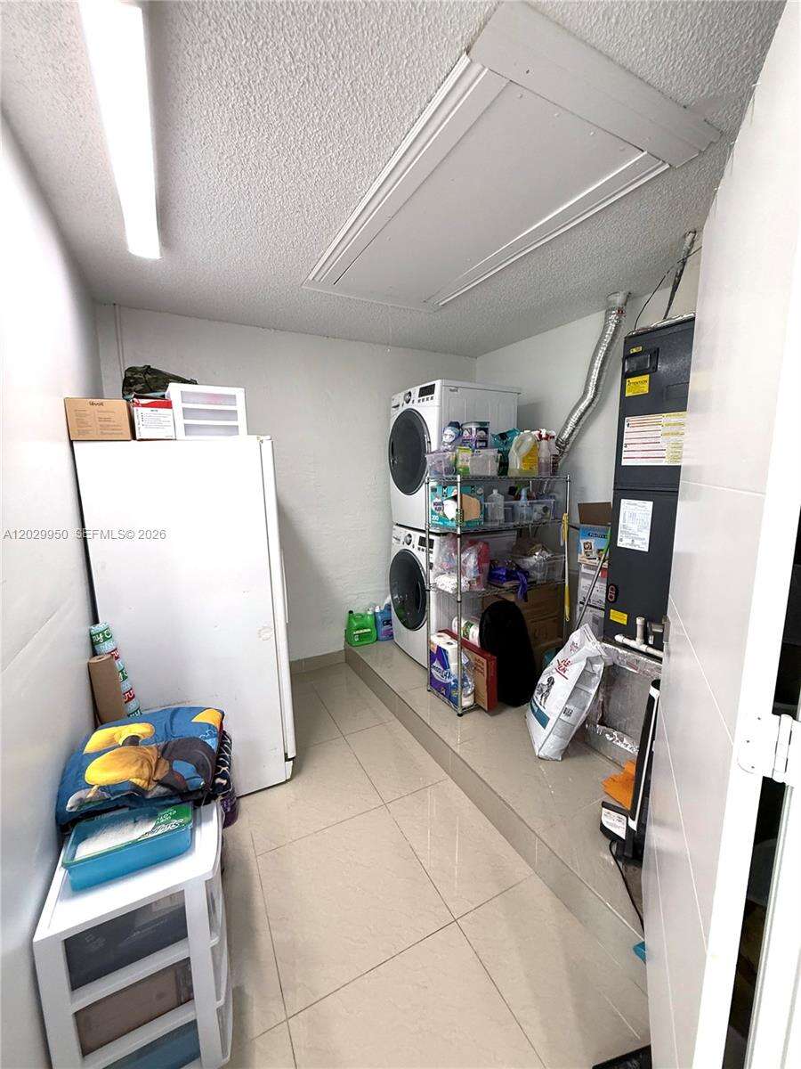 1071 86th Ave, Pembroke Pines, FL 33025 - For Sale photo 33