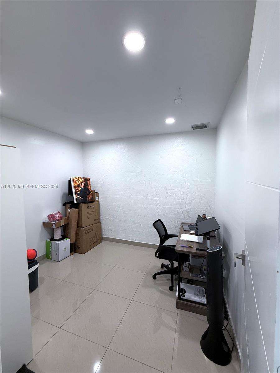 1071 86th Ave, Pembroke Pines, FL 33025 - For Sale photo 35
