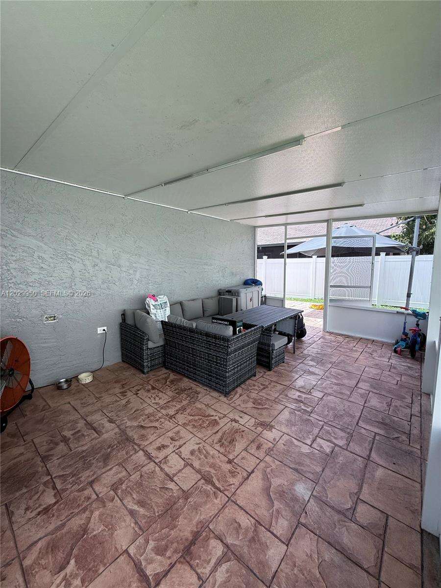 1071 86th Ave, Pembroke Pines, FL 33025 - For Sale photo 37