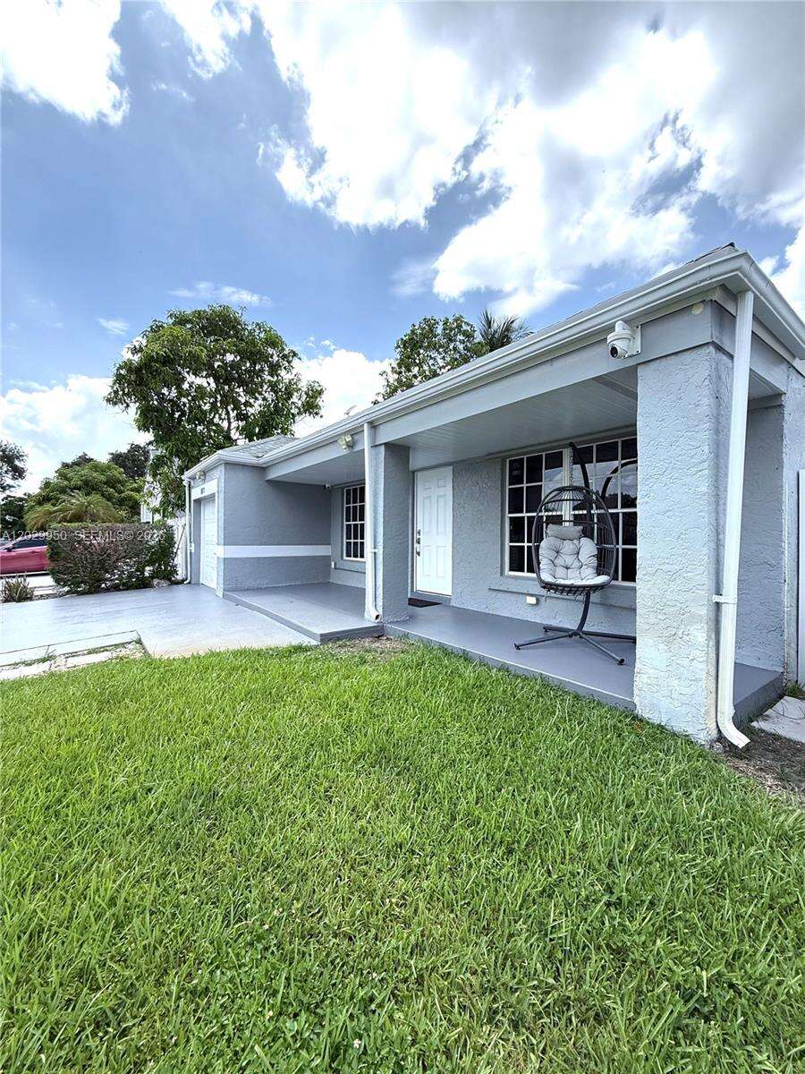 1071 86th Ave, Pembroke Pines, FL 33025 - For Sale photo 5