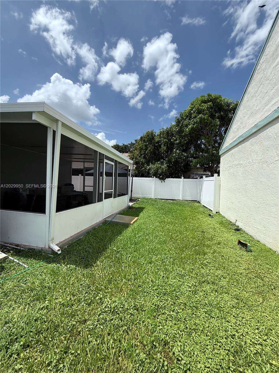 1071 86th Ave, Pembroke Pines, FL 33025 - For Sale photo 46