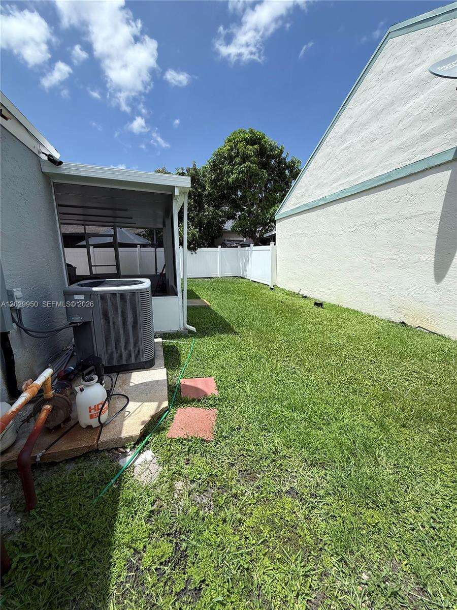 1071 86th Ave, Pembroke Pines, FL 33025 - For Sale photo 47
