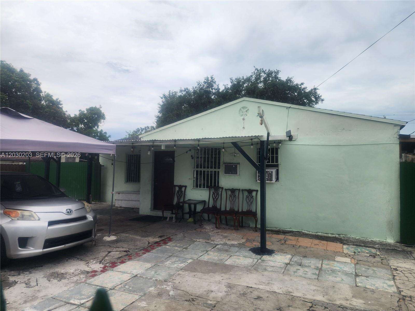 2130 92nd St, Miami, FL 33147 - For Sale photo 2