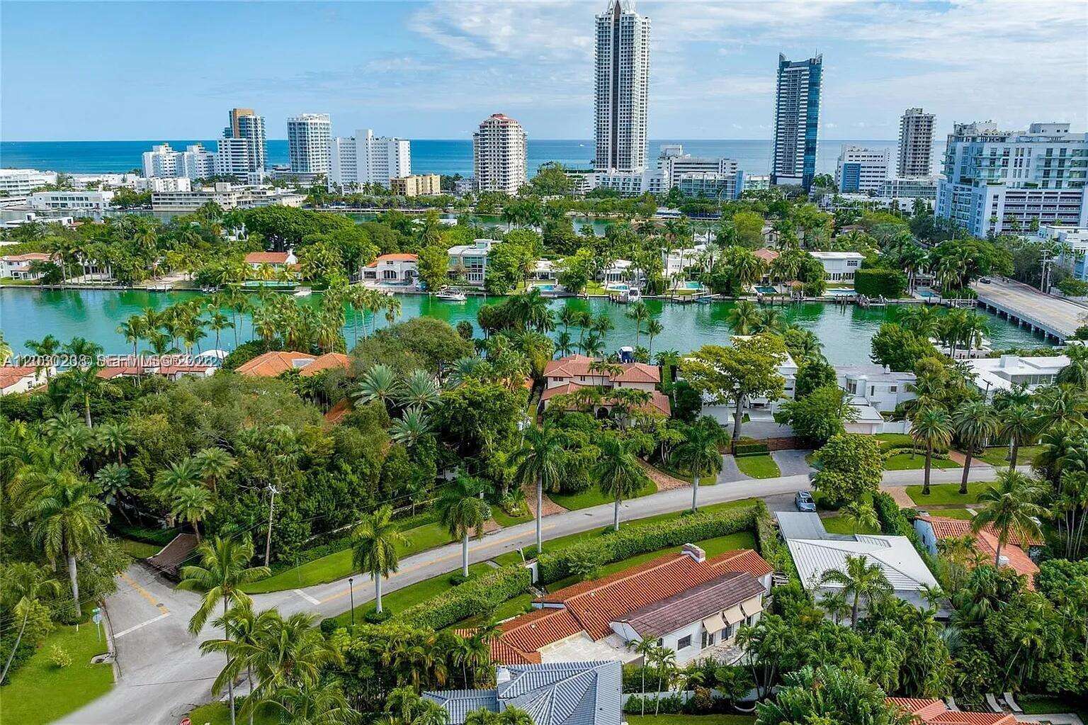 6350 Pinetree Dr, Miami Beach, FL 33141 - For Sale photo 2
