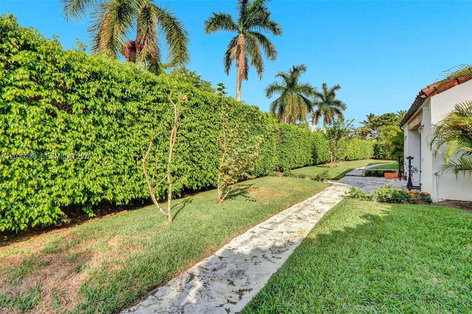 6350 Pinetree Dr, Miami Beach, FL 33141 - For Sale photo 5