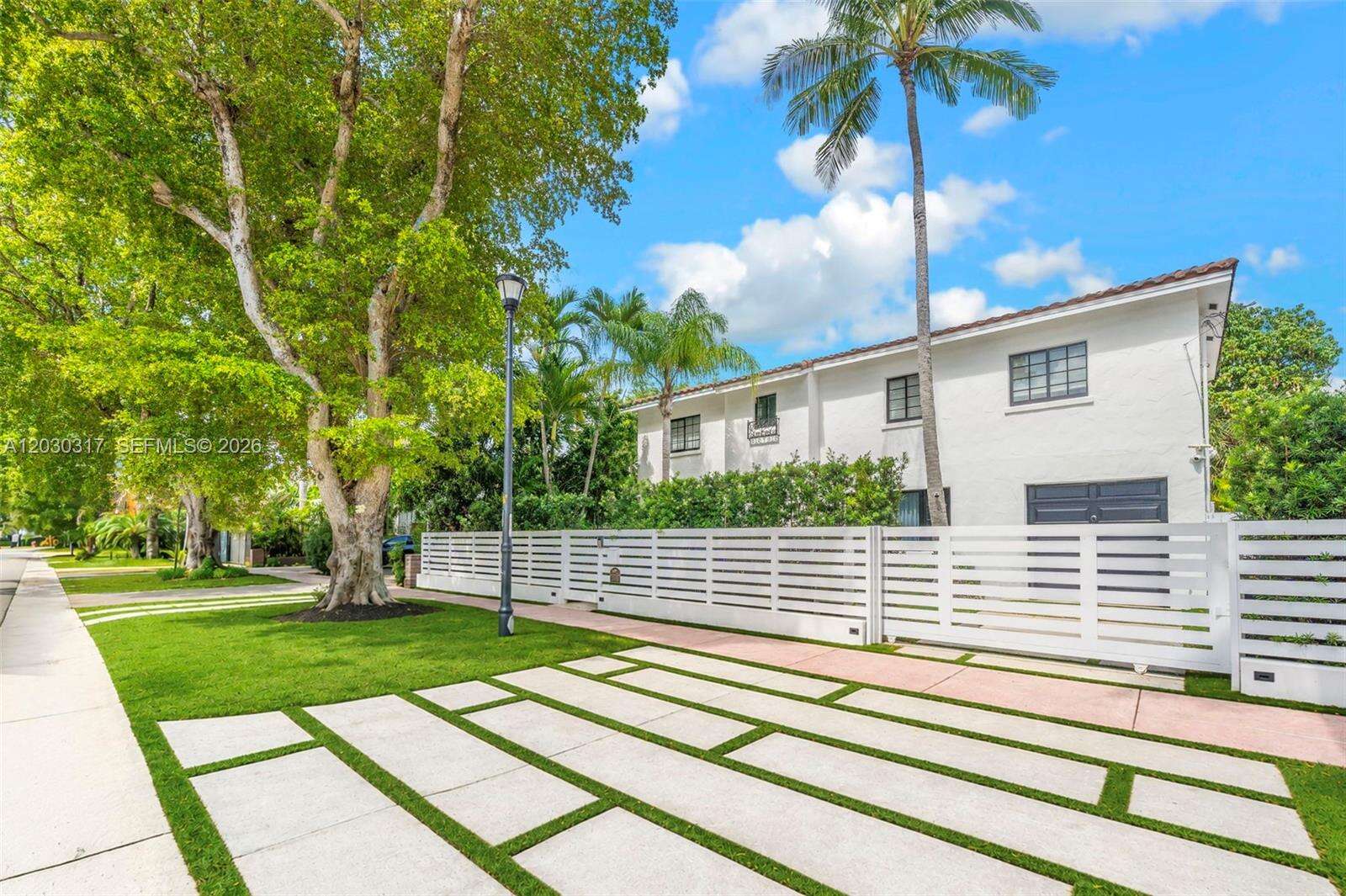5236 Pine Tree Dr, Miami Beach, FL 33140 - For Sale photo 4