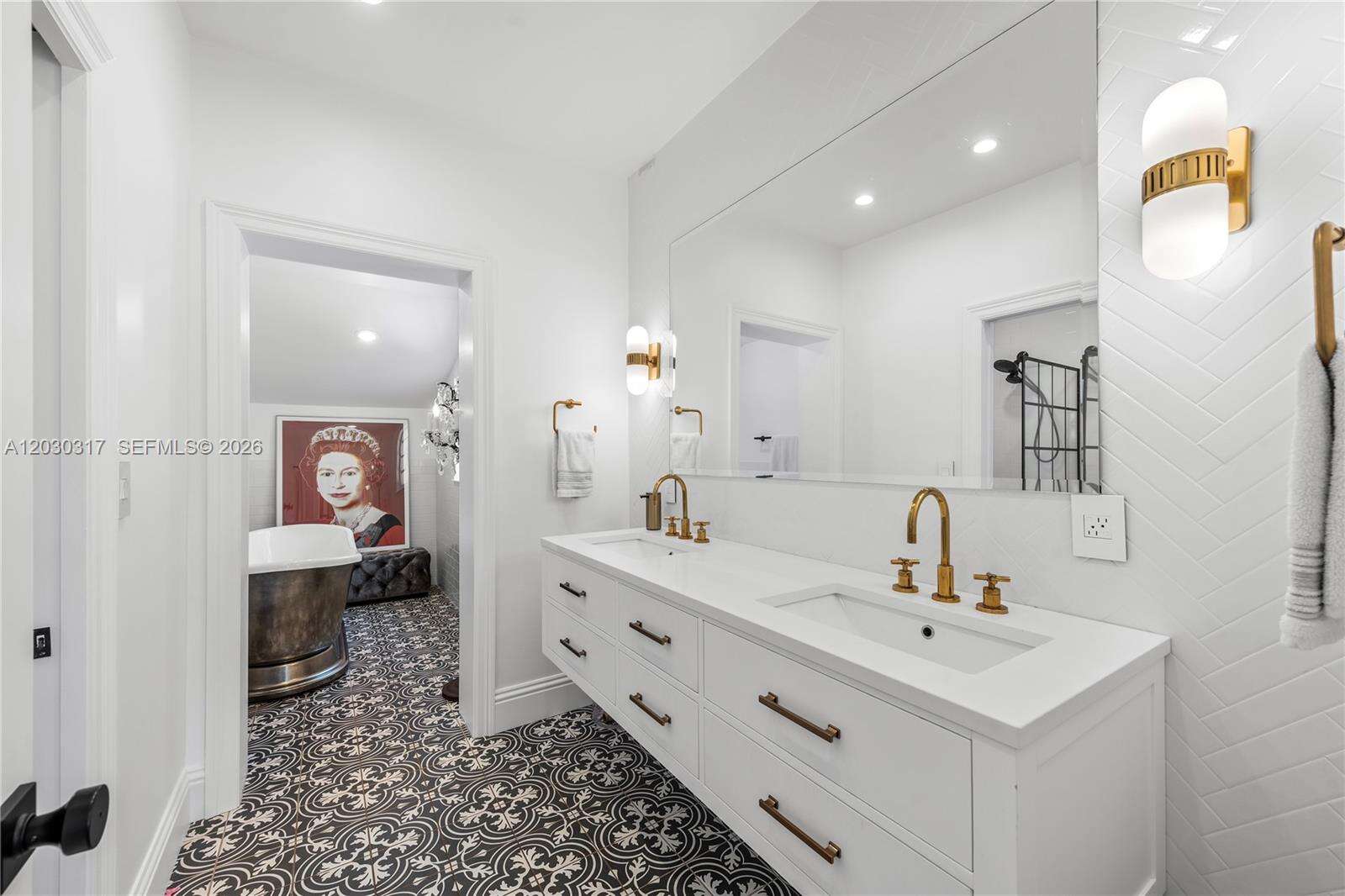 5236 Pine Tree Dr, Miami Beach, FL 33140 - For Sale photo 38