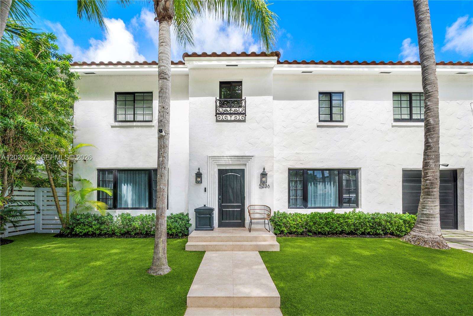 5236 Pine Tree Dr, Miami Beach, FL 33140 - For Sale photo 5