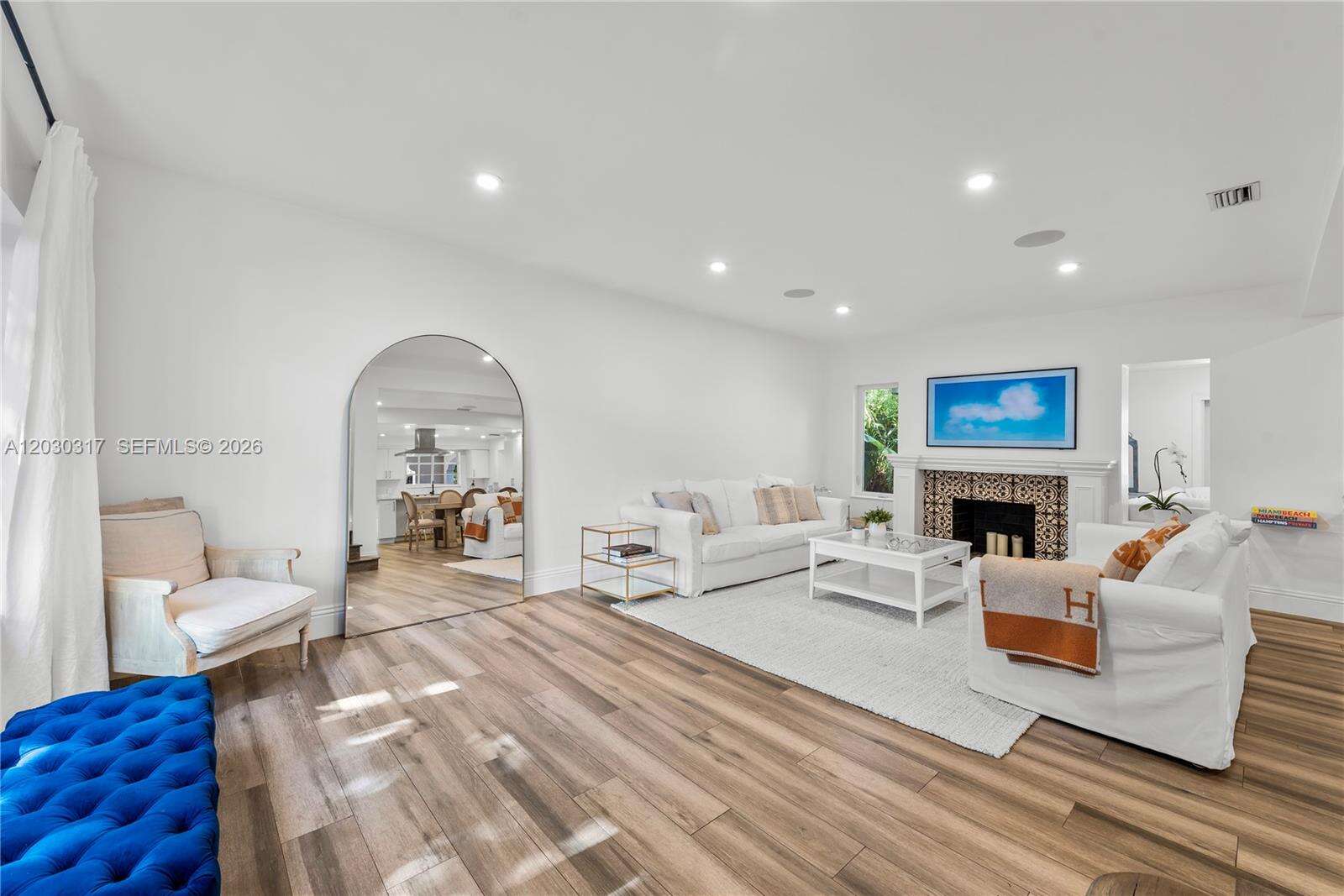 5236 Pine Tree Dr, Miami Beach, FL 33140 - For Sale photo 9