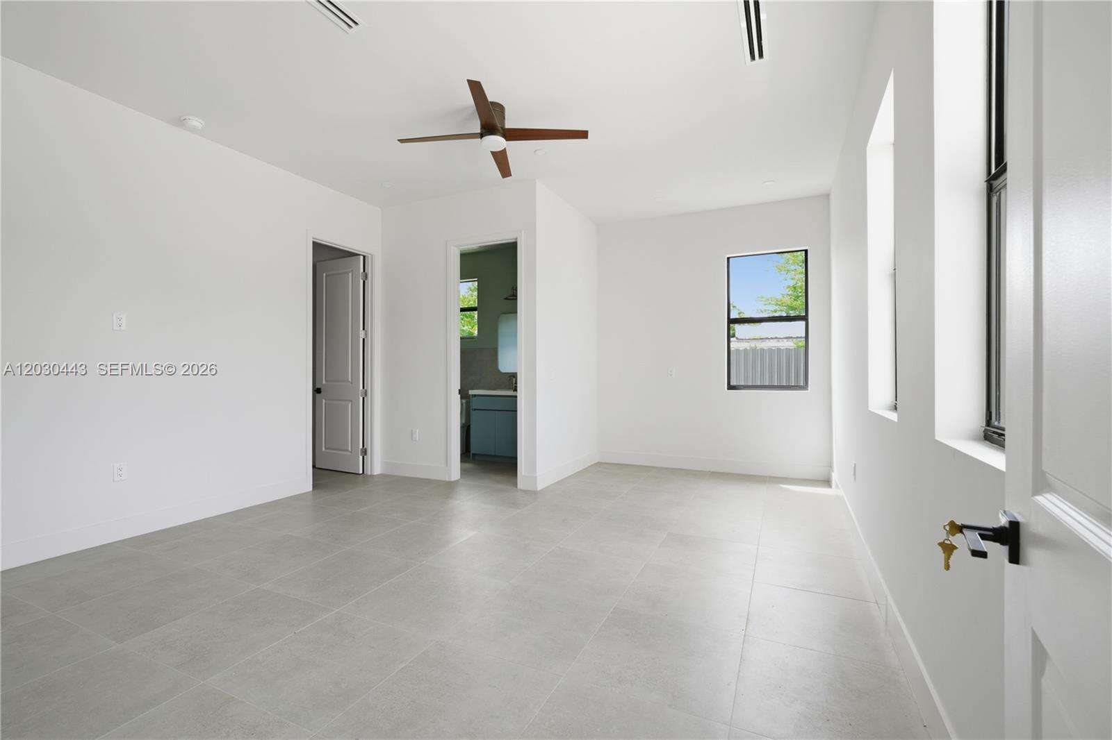 131 Miami Gardens Rd, West Park, FL 33023 - For Sale photo 13