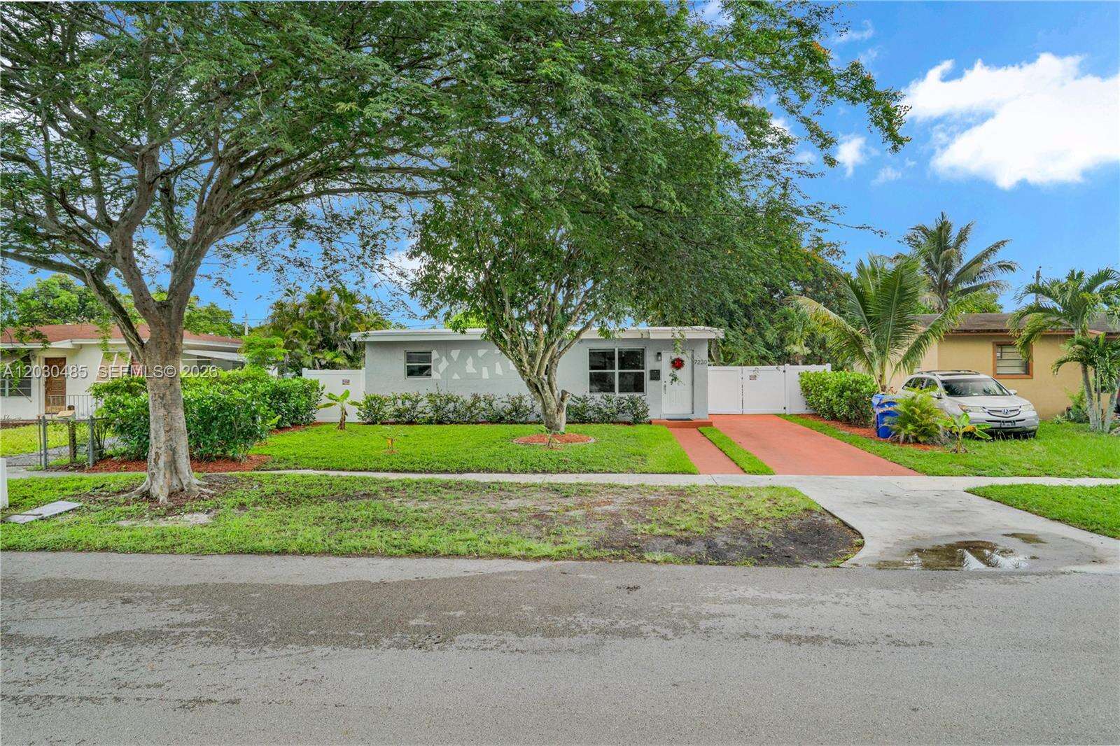 7220 Arthur St, Hollywood, FL 33024 - For Sale photo 5