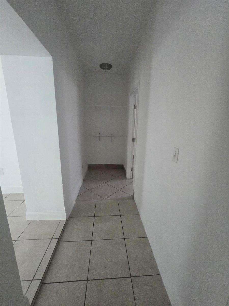 6209 Grant, Hollywood, FL 33024 - For Sale photo 5