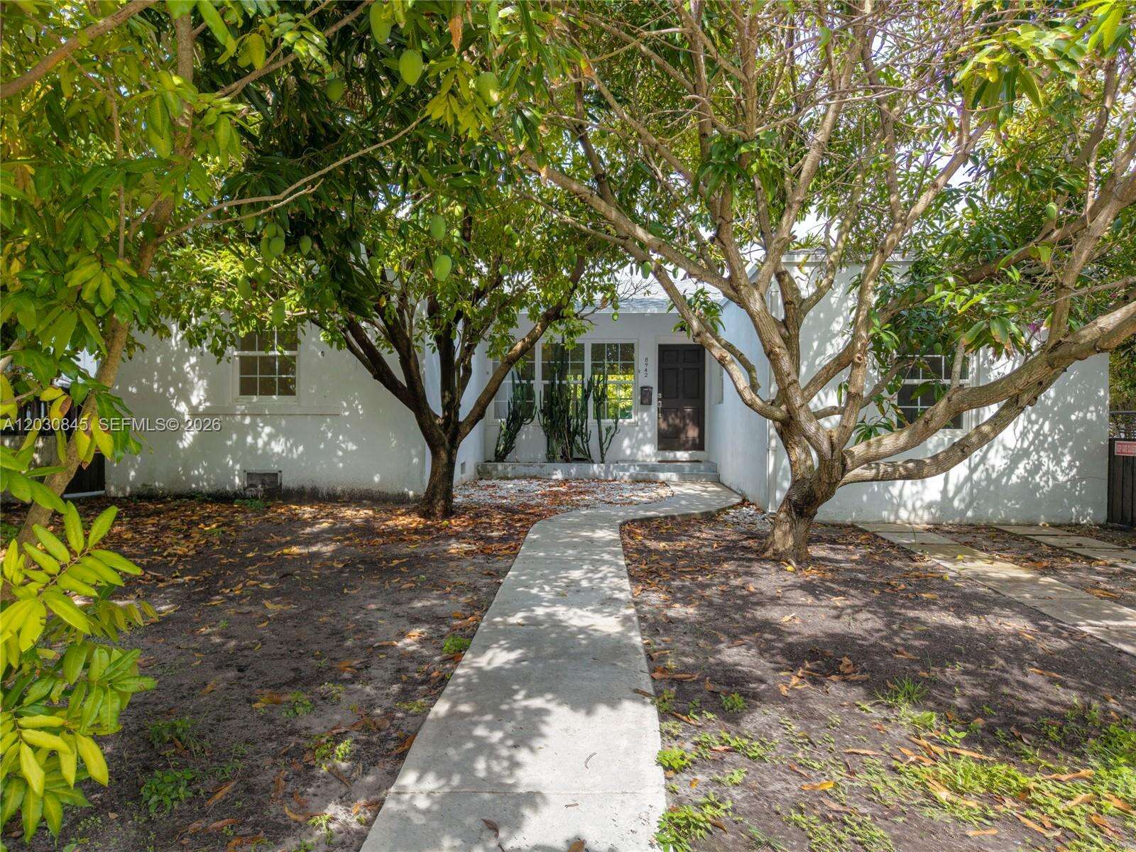 8942 Carlyle Ave, Surfside, FL 33154 - For Sale photo 1