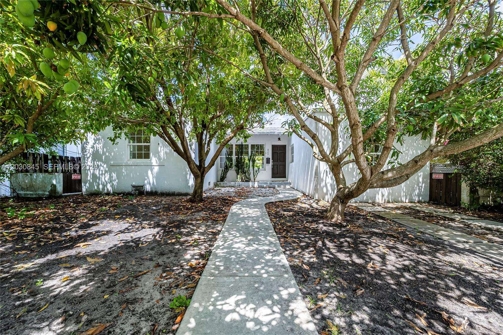 8942 Carlyle Ave, Surfside, FL 33154 - For Sale photo 2