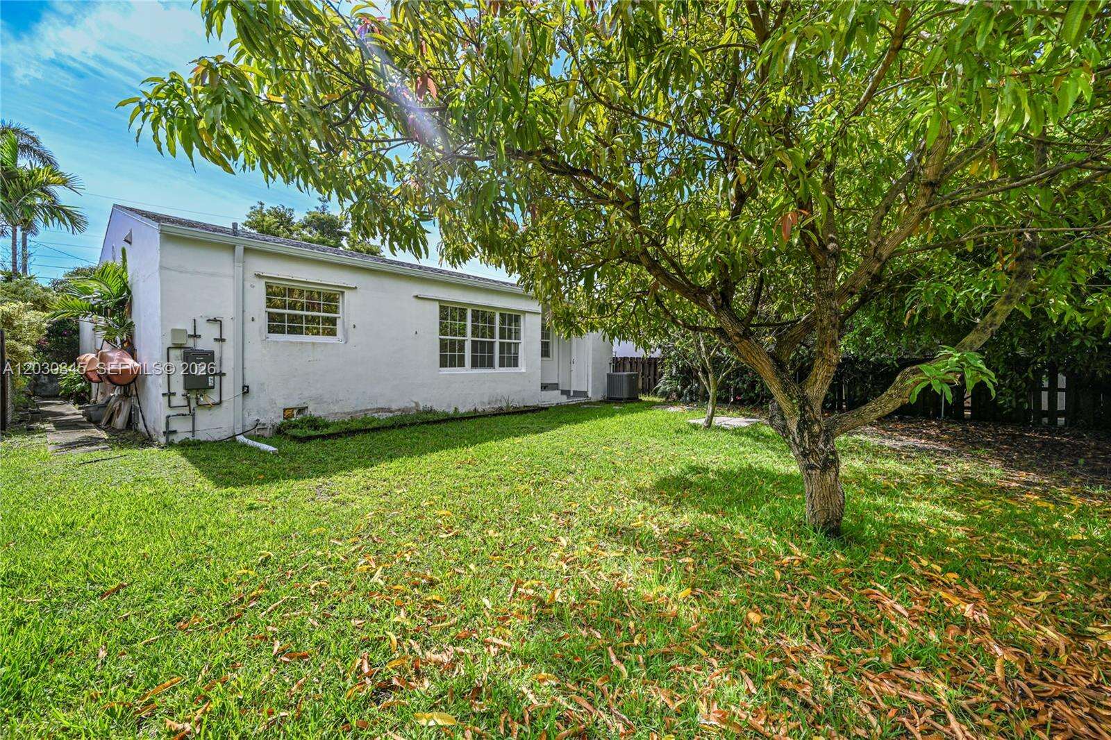 8942 Carlyle Ave, Surfside, FL 33154 - For Sale photo 12