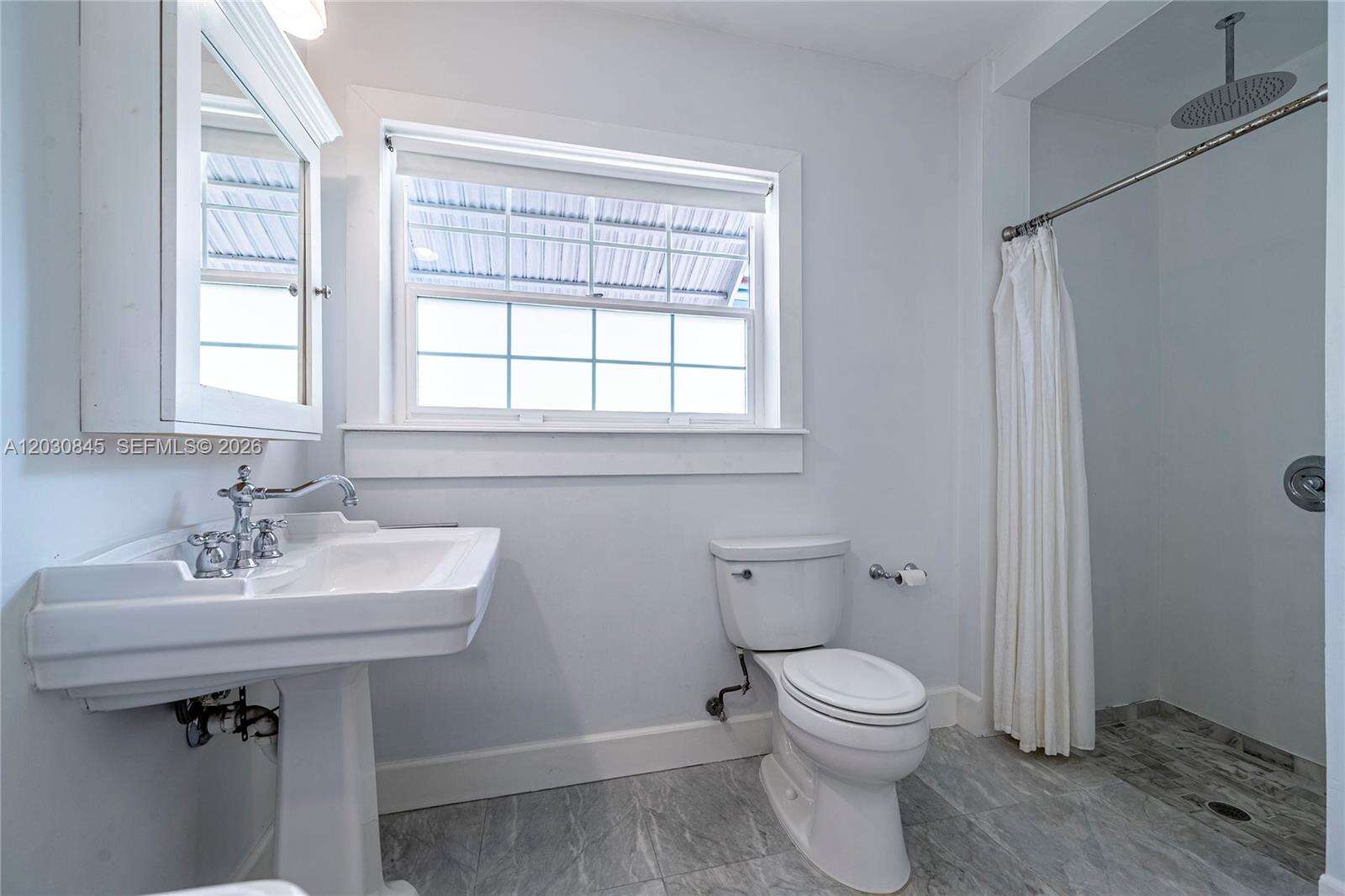8942 Carlyle Ave, Surfside, FL 33154 - For Sale photo 39