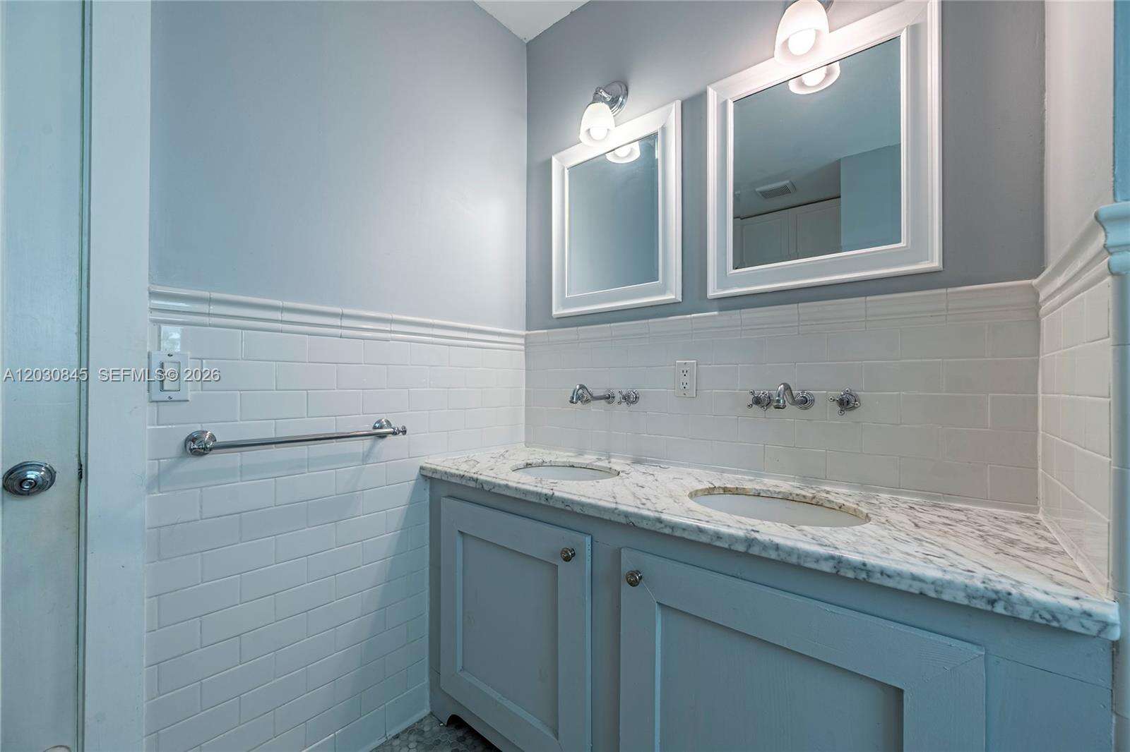 8942 Carlyle Ave, Surfside, FL 33154 - For Sale photo 48