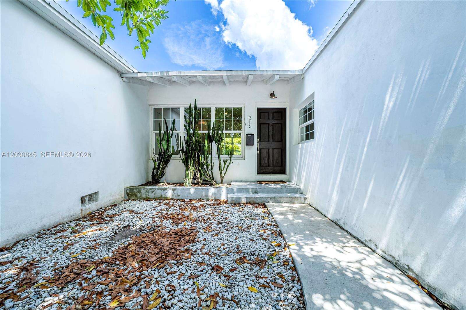8942 Carlyle Ave, Surfside, FL 33154 - For Sale photo 8