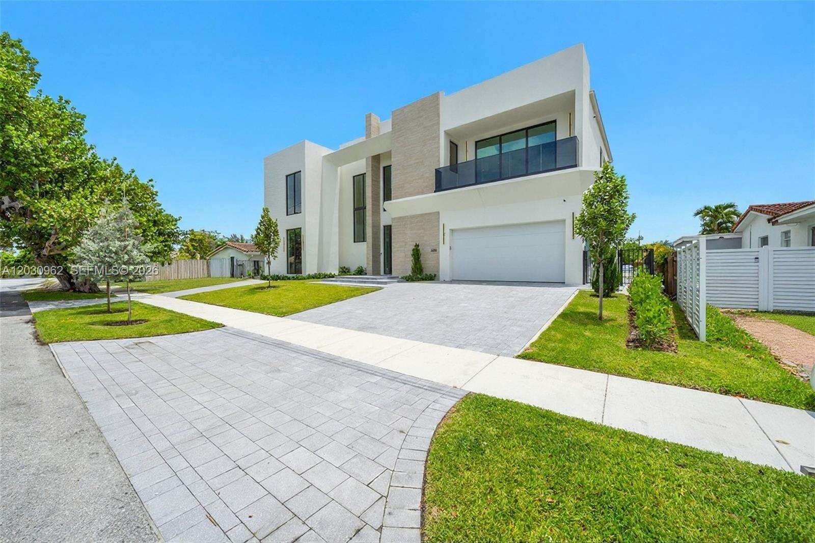 2380 196th St, Miami, FL 33180 - For Sale photo 60