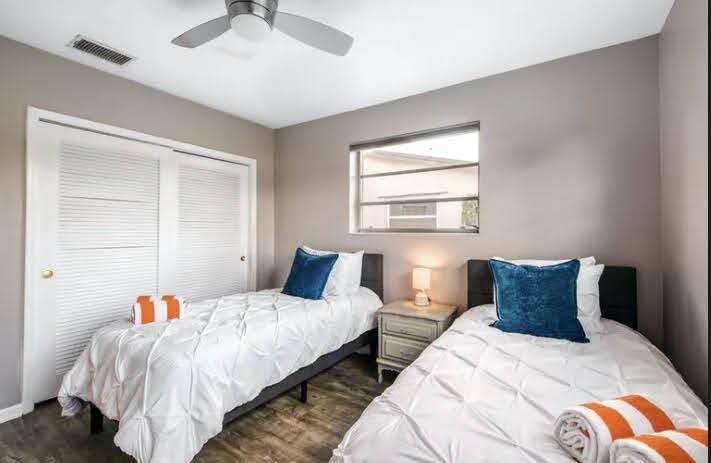 2200 47th, Hollywood, FL 33021 - For Sale photo 17