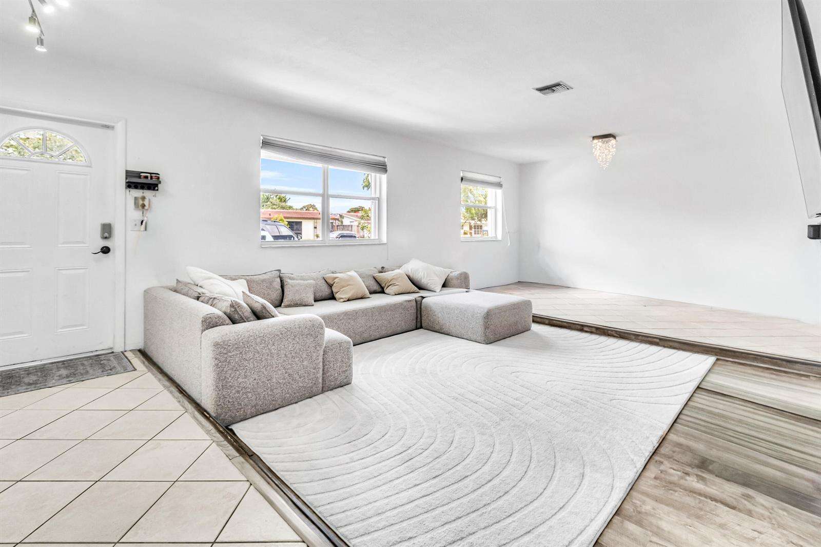 2200 47th, Hollywood, FL 33021 - For Sale photo 3