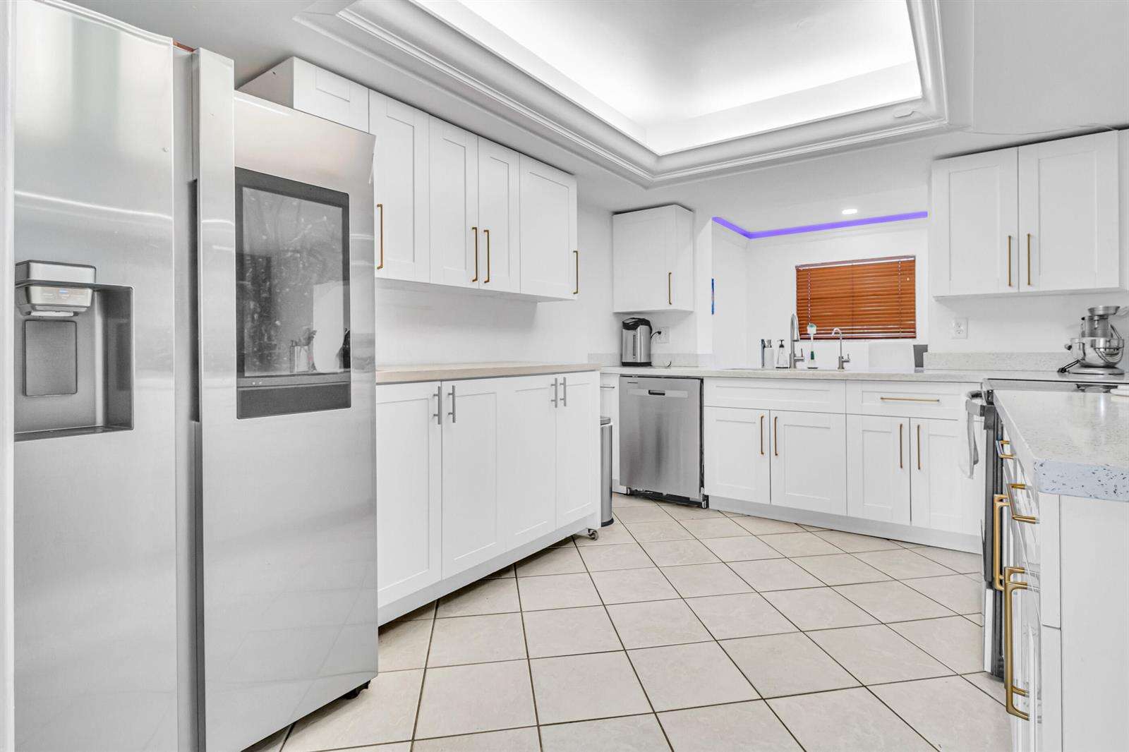 2200 47th, Hollywood, FL 33021 - For Sale photo 5