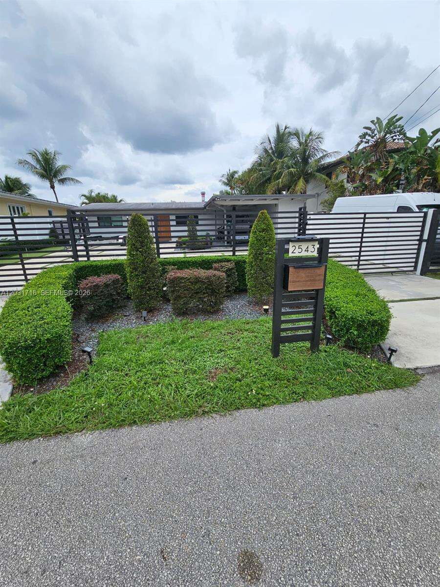2543 Gulfstream Ln, Fort Lauderdale, FL 33312 - For Sale photo 1