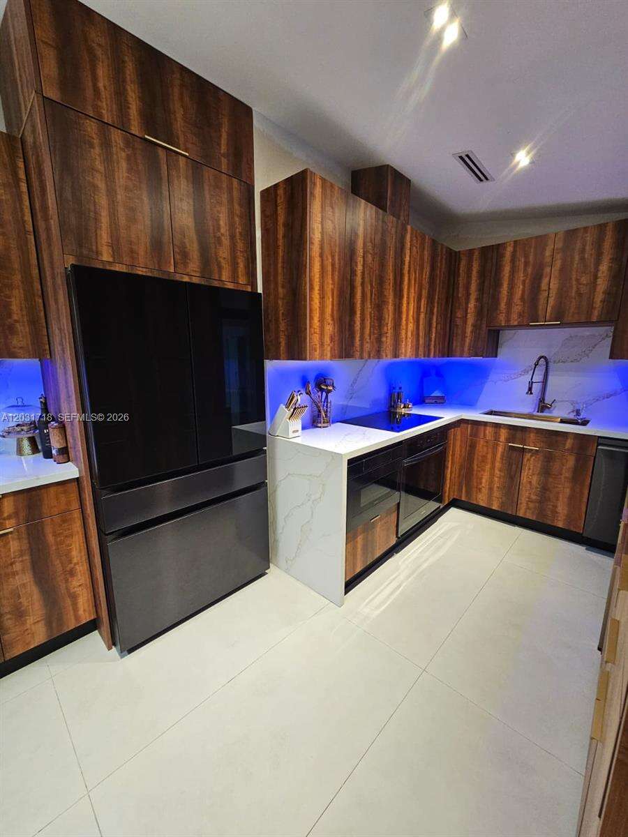2543 Gulfstream Ln, Fort Lauderdale, FL 33312 - For Sale photo 11