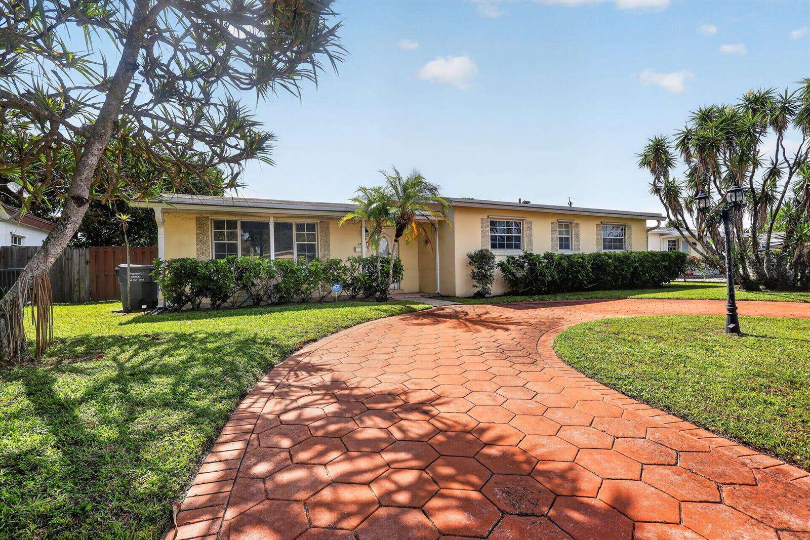 241 68th, Hollywood, FL 33024 - Pending Sale photo 2