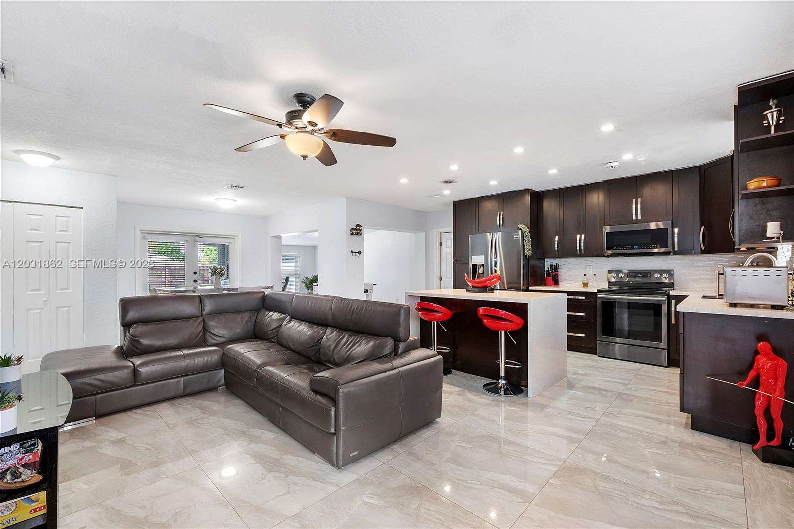 6810 Douglas St, Hollywood, FL 33024 - For Sale photo 1