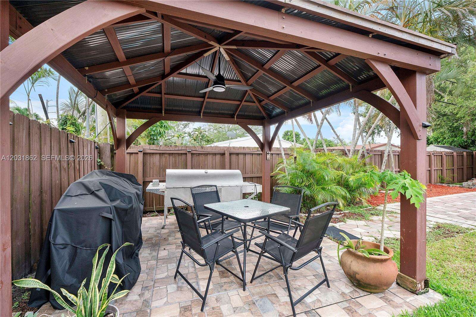 6810 Douglas St, Hollywood, FL 33024 - For Sale photo 11