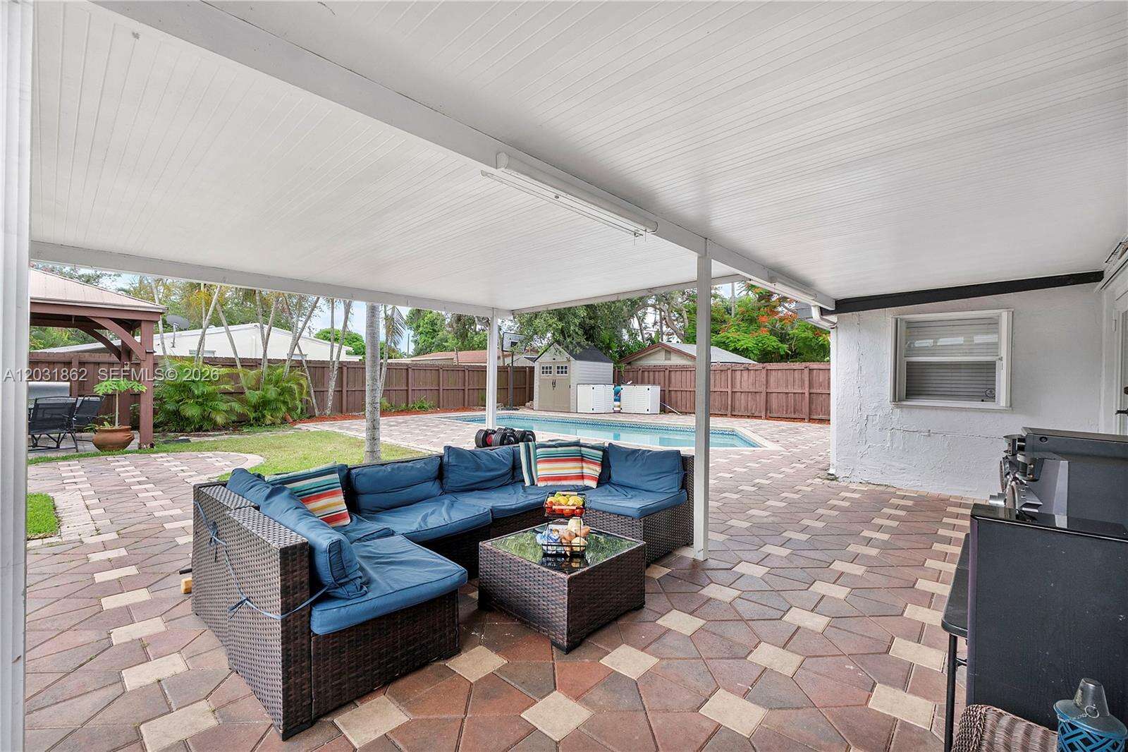 6810 Douglas St, Hollywood, FL 33024 - For Sale photo 10