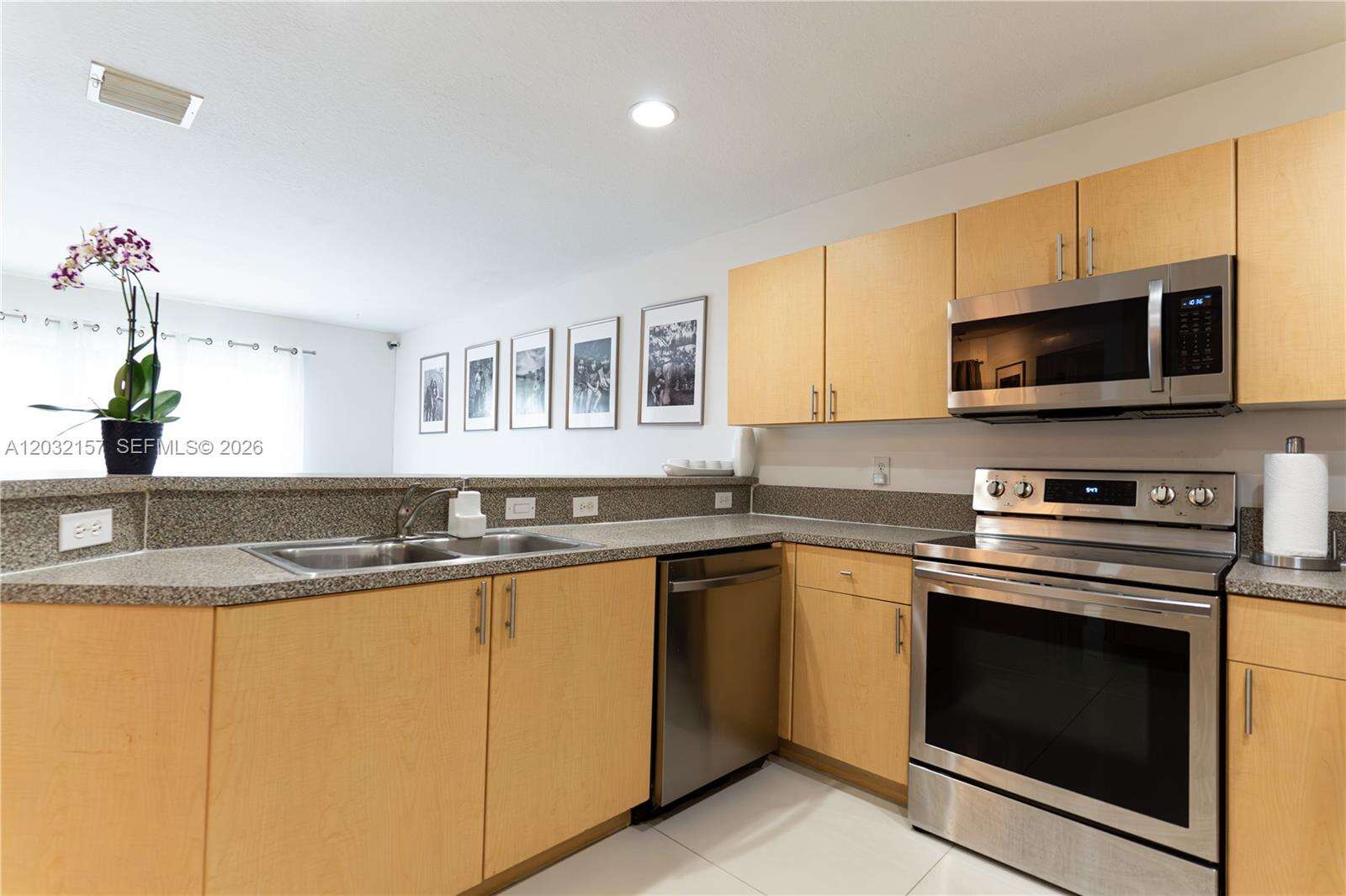 7907 Silverado Cir, Davie, FL 33024 - For Sale photo 11