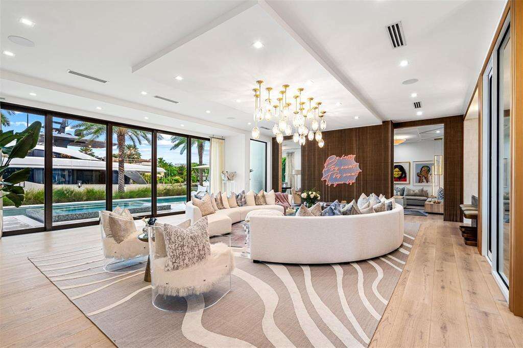 70 Isla Bahia, Fort Lauderdale, FL 33316 - For Sale photo 9