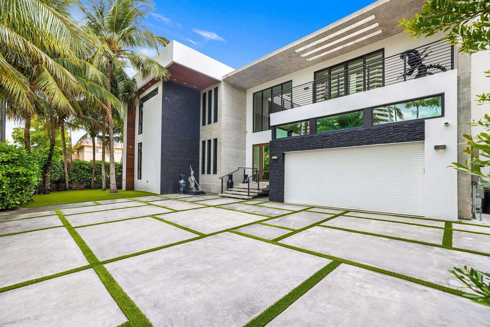 3462 171st, North Miami Beach, FL 33160 - For Sale photo 4