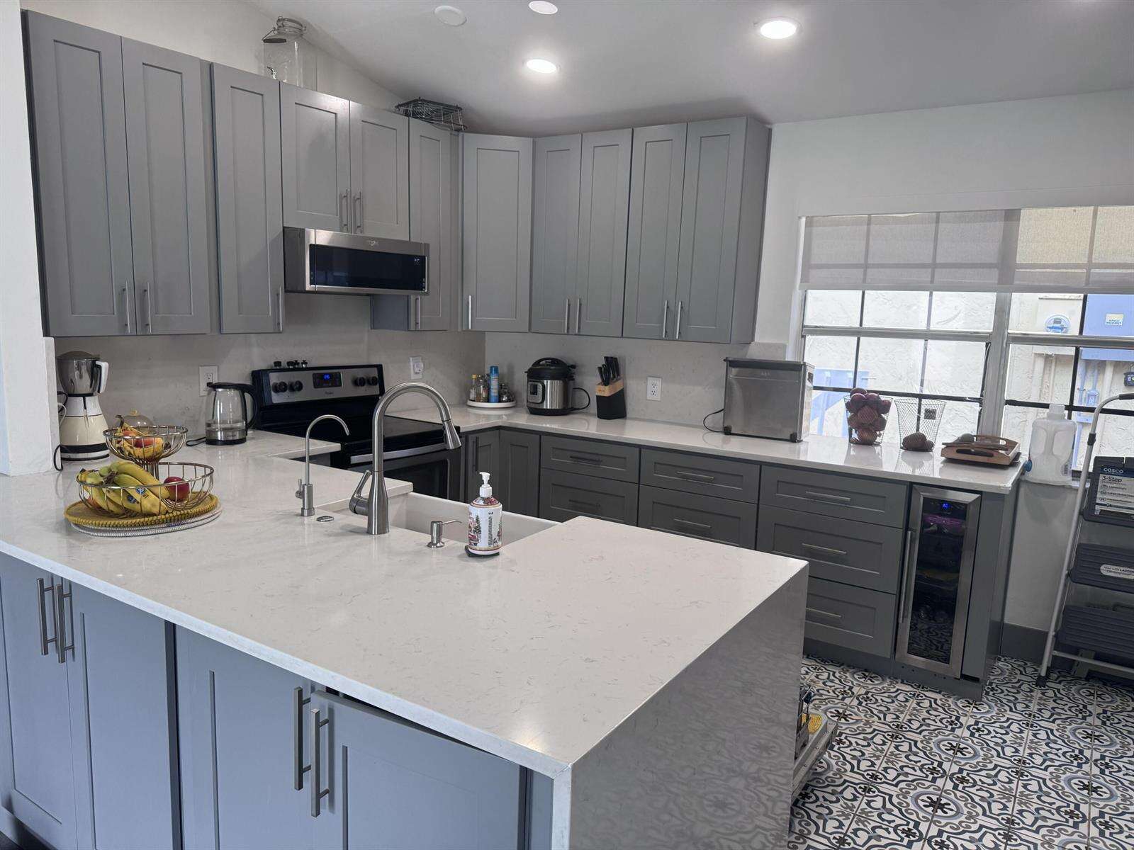 11747 12th, Pembroke Pines, FL 33026 - For Sale photo 2