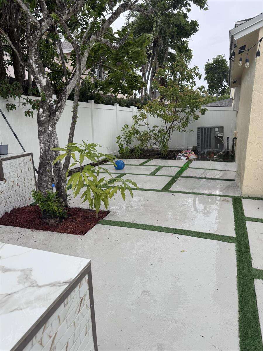 11747 12th, Pembroke Pines, FL 33026 - For Sale photo 13