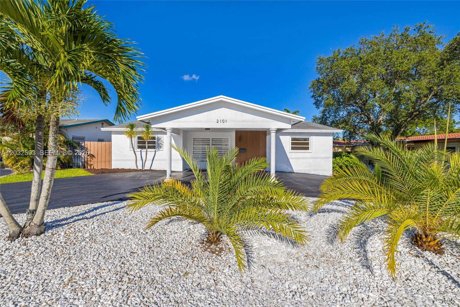 2101 56th Ave, Hollywood, FL 33021 - For Sale photo 1