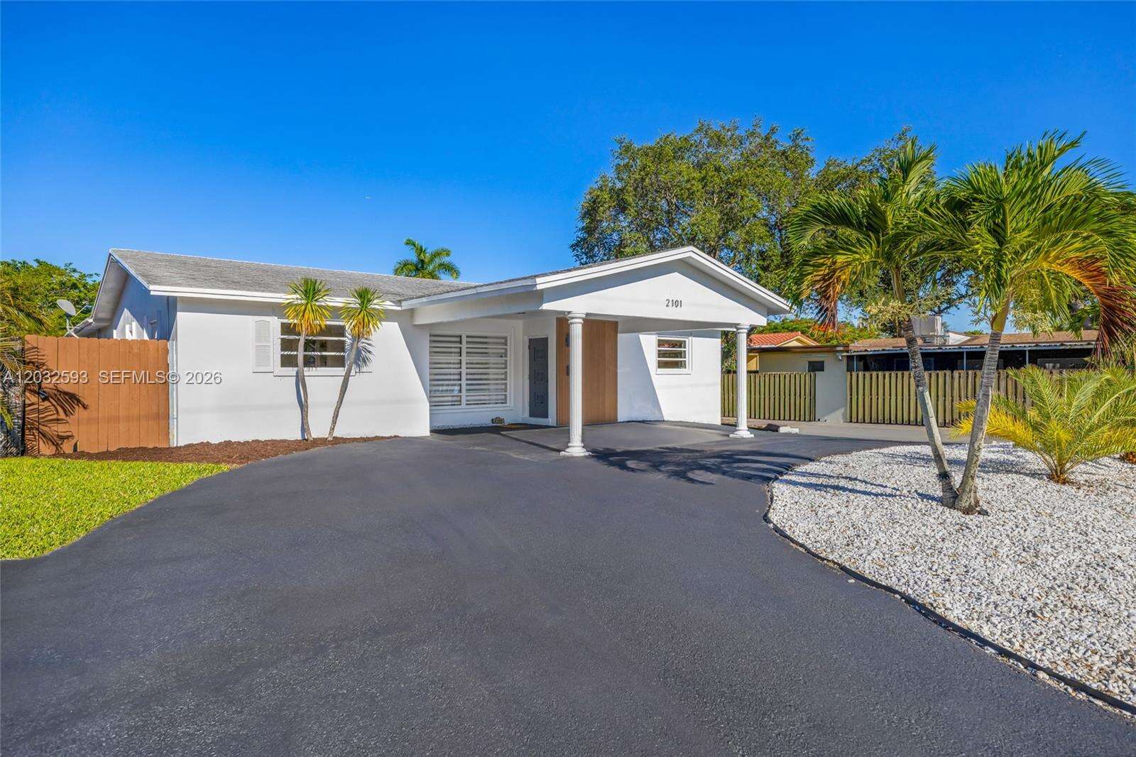 2101 56th Ave, Hollywood, FL 33021 - For Sale photo 3