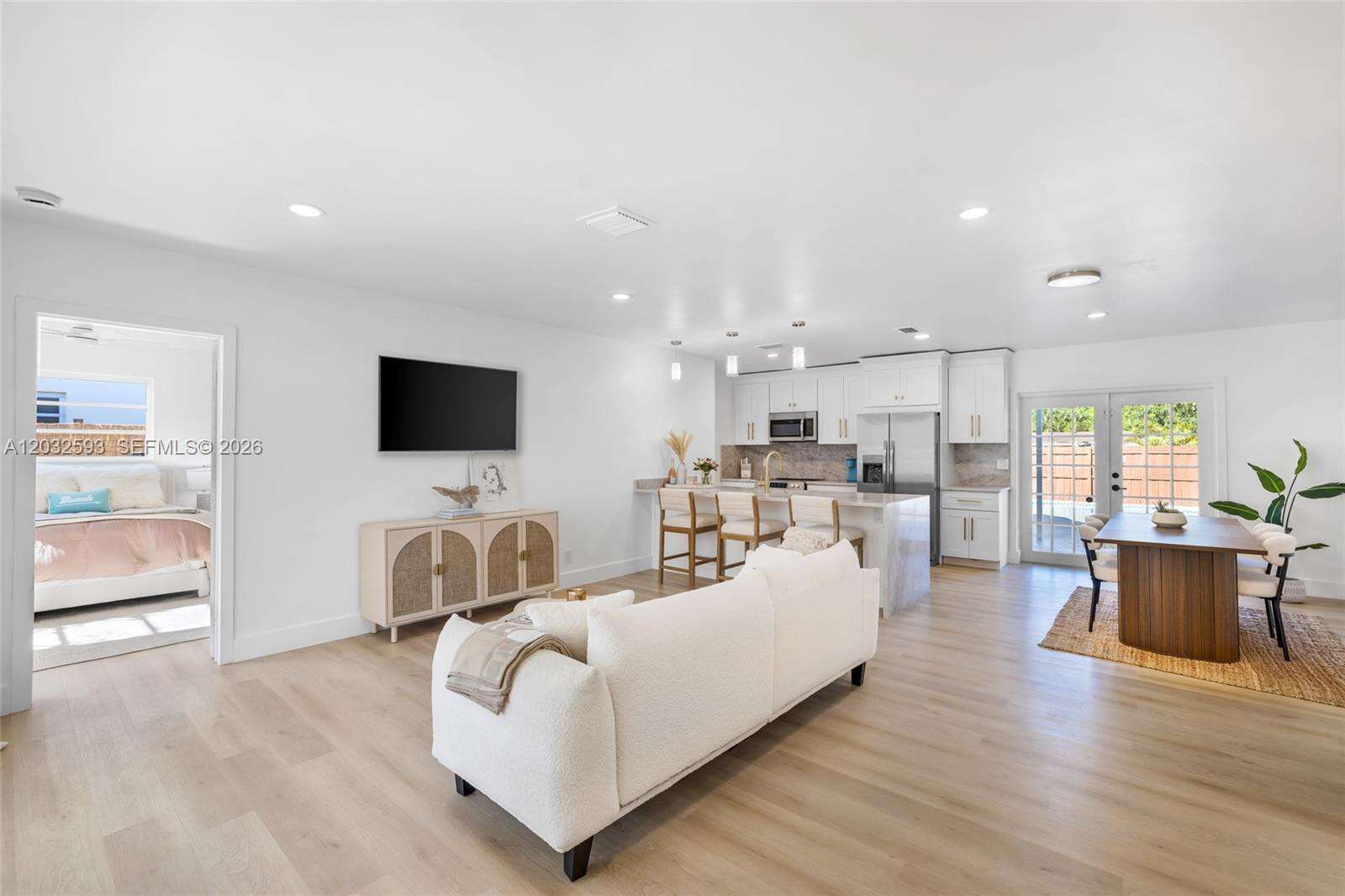 2101 56th Ave, Hollywood, FL 33021 - For Sale photo 4